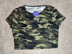 SweatyRocks Women's Camo Print Short Sleeve Scoop Neck Crop Top T-Shirt Size XL